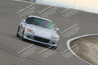 media/Dec-19-2025-Lucky Dog Racing (Fri) [[3b7b1b5fc8]]/Beginner/Session 4 Turn 2 3 Speed Pan/